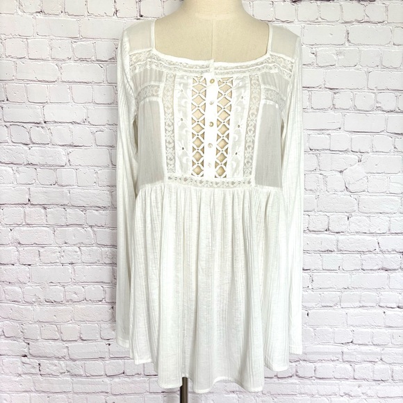 Free People Tops - FREE PEOPLE Pretty Please Long Sleeve Embroidered Tunic--M